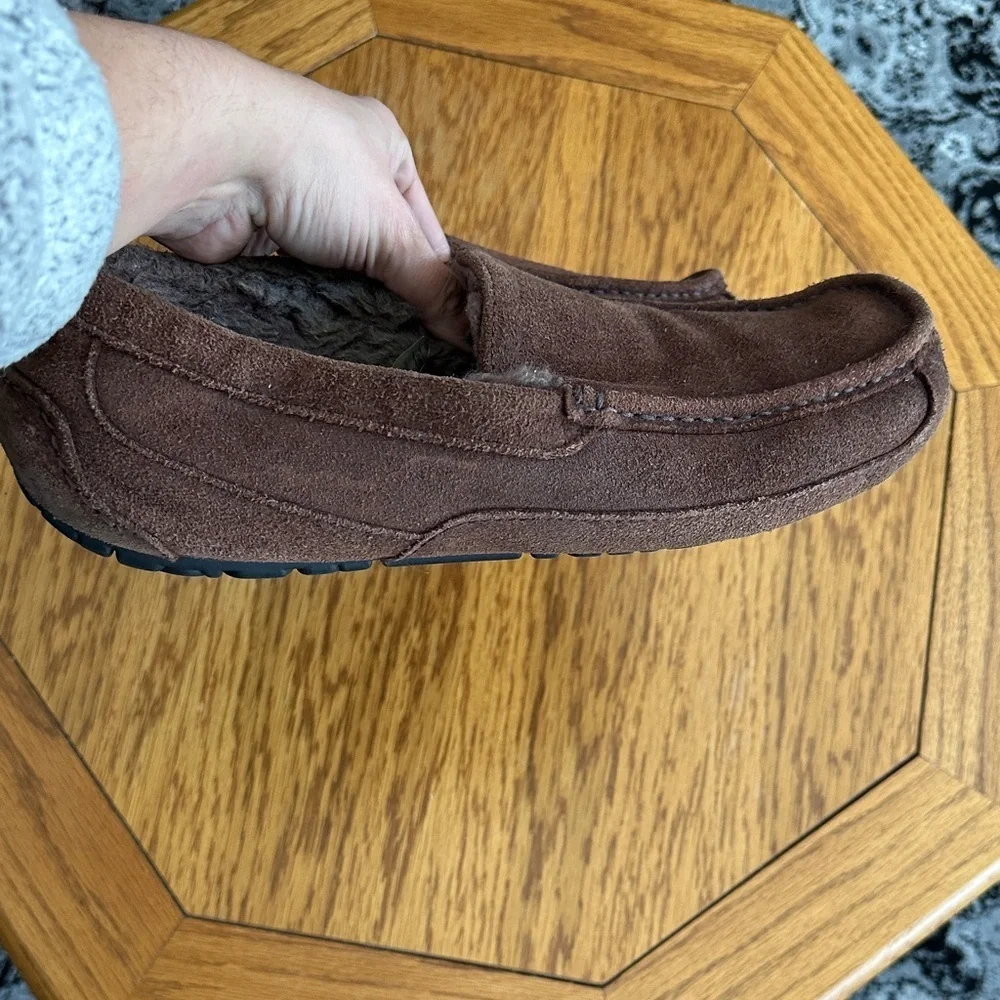 *UGG* Men's Chocolate Suede Slip-Ons Size 12